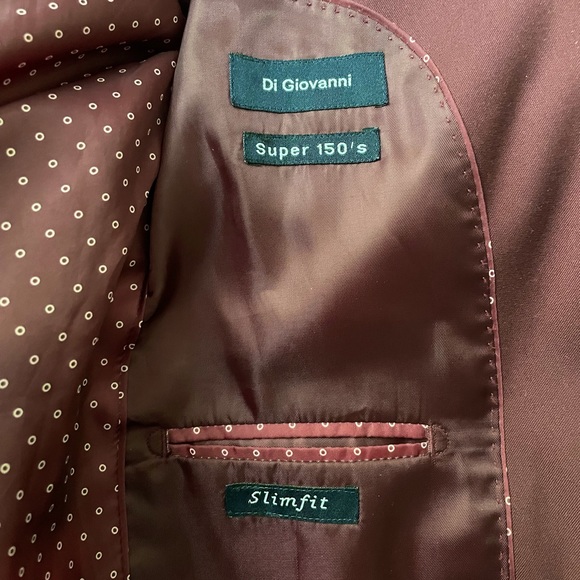 Di Giovanni suit - Picture 3 of 3